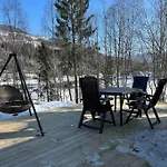 בית נופש Koselig Med Uteplas Ved Hallingdalselva
