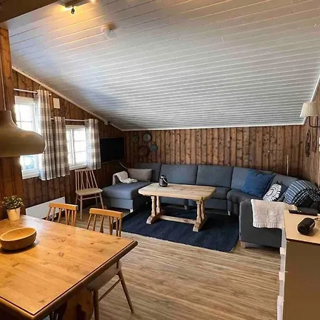 Koselig Med Uteplas Ved Hallingdalselva Holiday home Al