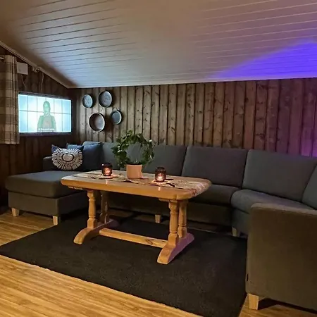 Koselig Med Uteplas Ved Hallingdalselva * 알