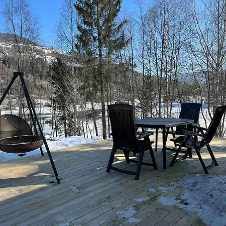 Дом отдыха Koselig Med Uteplas Ved Hallingdalselva