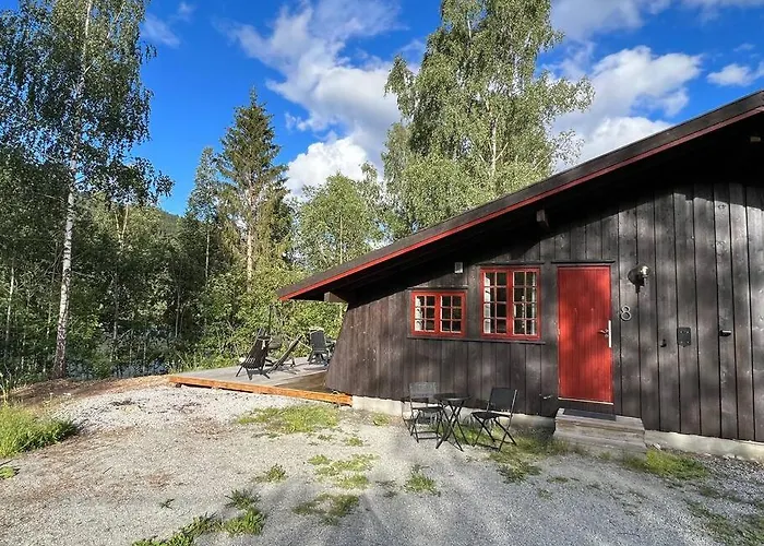 Koselig Med Uteplas Ved Hallingdalselva Сasa de vacaciones Ål