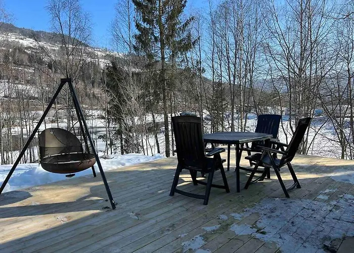 بيت للعطل Koselig Med Uteplas Ved Hallingdalselva