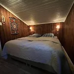 Nyaraló Koselig Med Uteplas Ved Hallingdalselva *