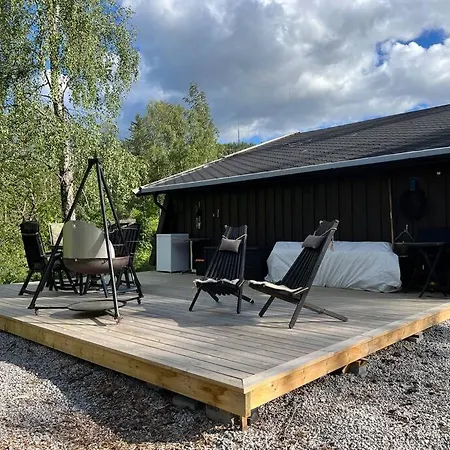 Nyaraló Koselig Med Uteplas Ved Hallingdalselva *